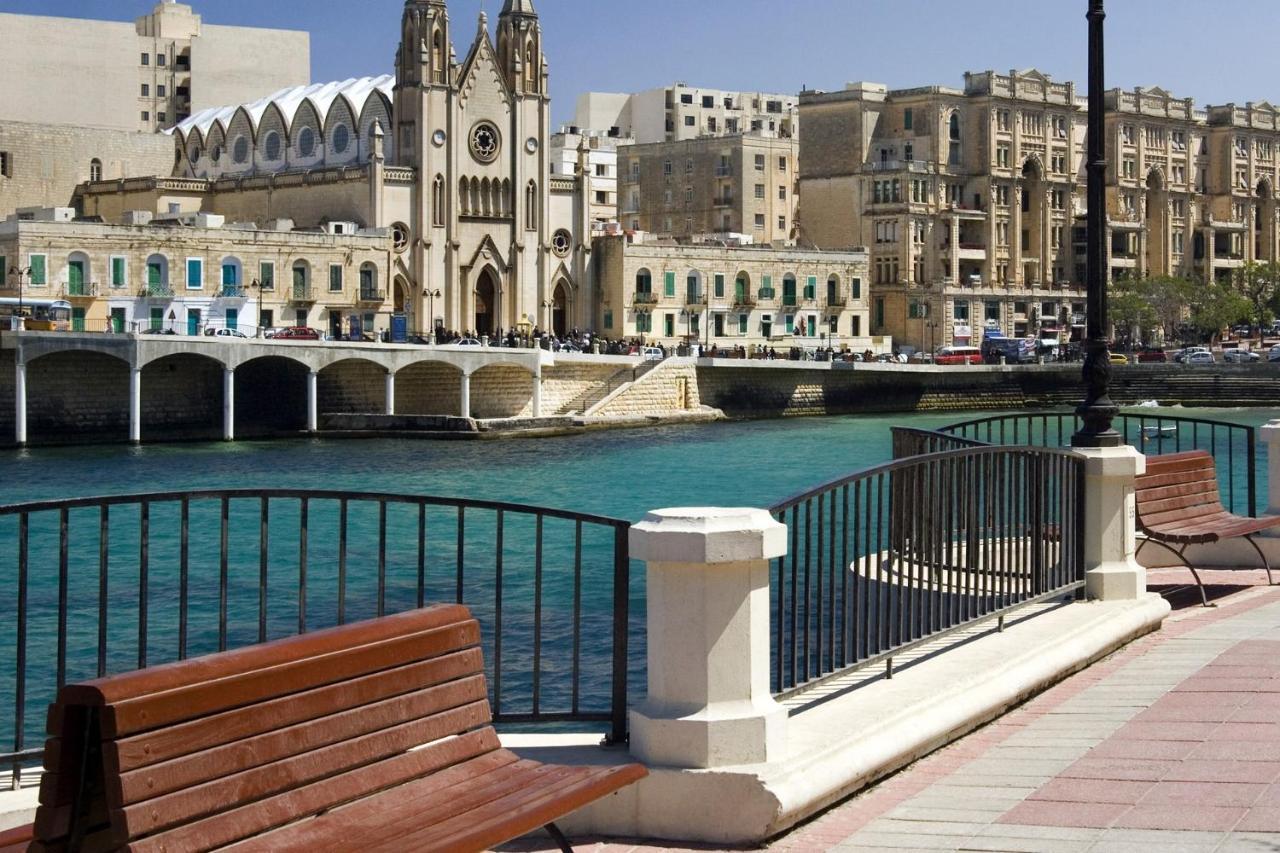 Splendid 2Br Apartment, Steps To St Georges Bay Saint Julian's Екстериор снимка